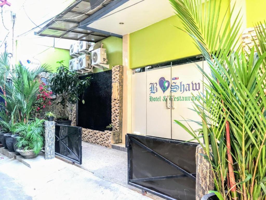 B Shaw Hotel Jacarta Exterior foto